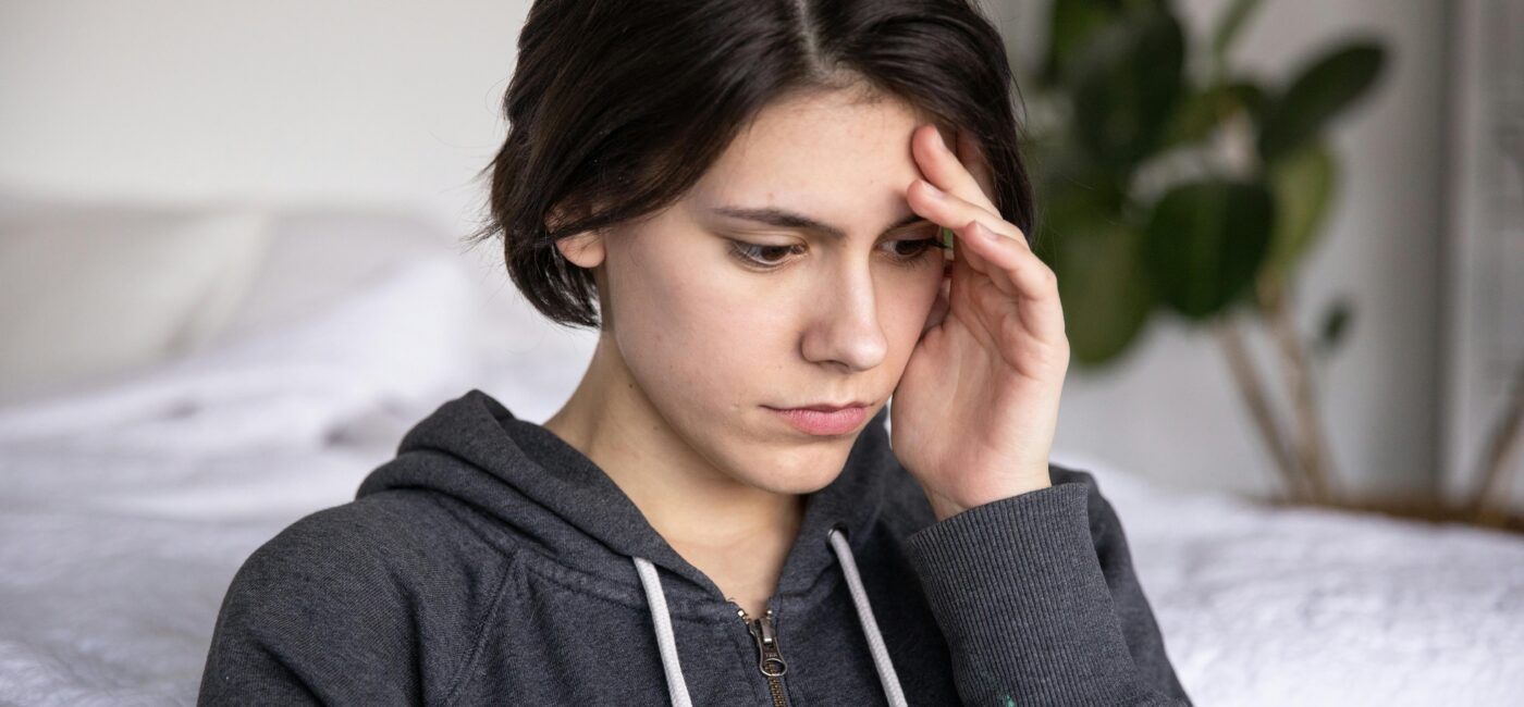 7 Japanese Techniques to Stop Overthinking in Modern Times 🧘‍♂️✨